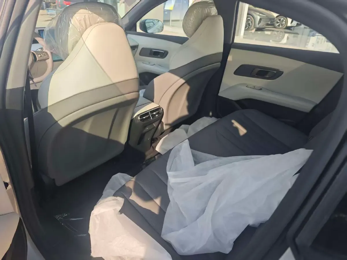 2026 Deepal L06 BEV,autocango,china used car exporter,china ev exporter,chinese used car exporter,chinese used ev exporter