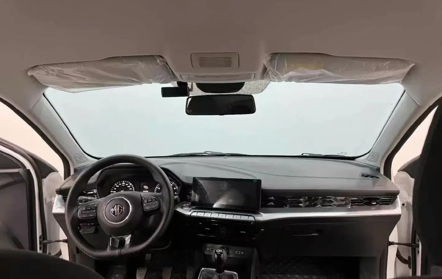 2023 MG 5 1.5L 129HP L4 5MT,autocango,china used car exporter,china ev exporter,chinese used car exporter,chinese used ev exporter