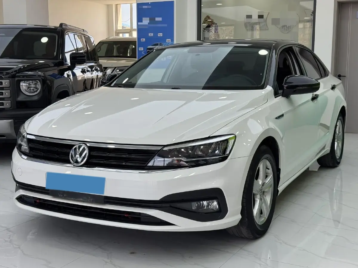 2019 Volkswagen T-Cross 1.4T 150HP L4 7DCT