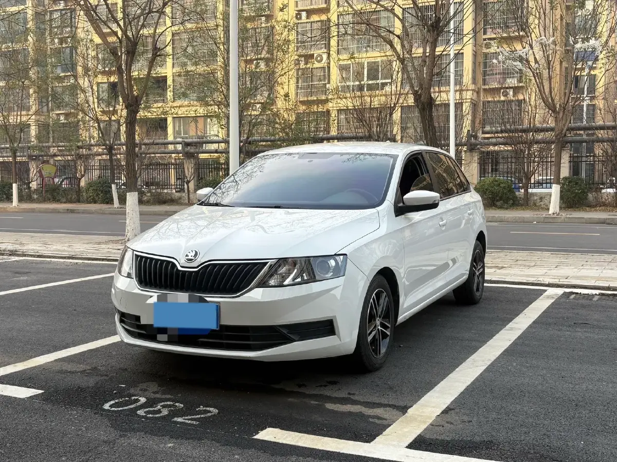 2018 Skoda Rapid Spaceback 1.6L 110HP L4 6AT