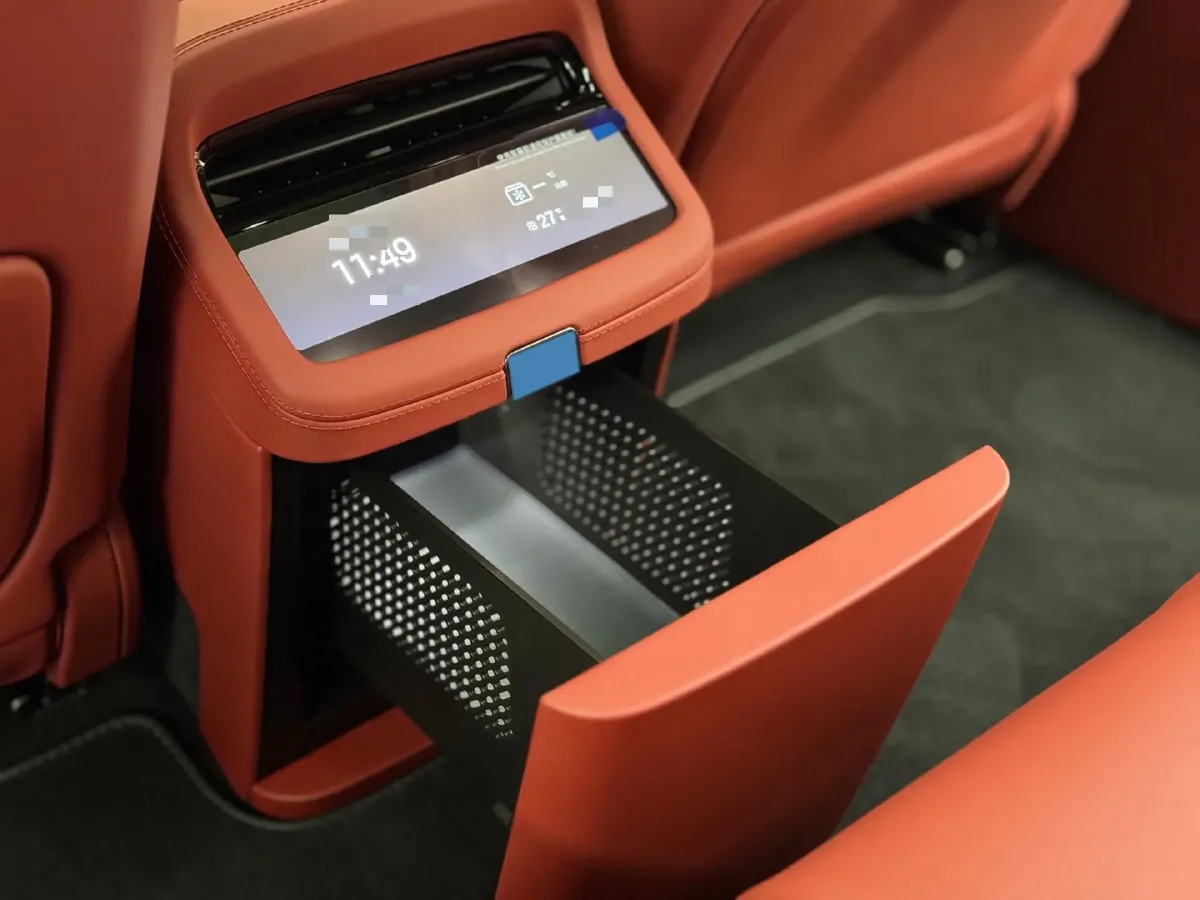 2025 YangWang U7 BEV 135.5KWH,autocango,china used car exporter,china ev exporter,chinese used car exporter,chinese used ev exporter