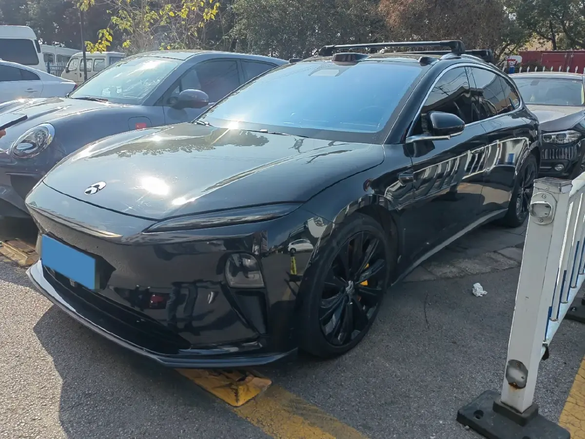 2023 NIO ET5T BEV 75KWH