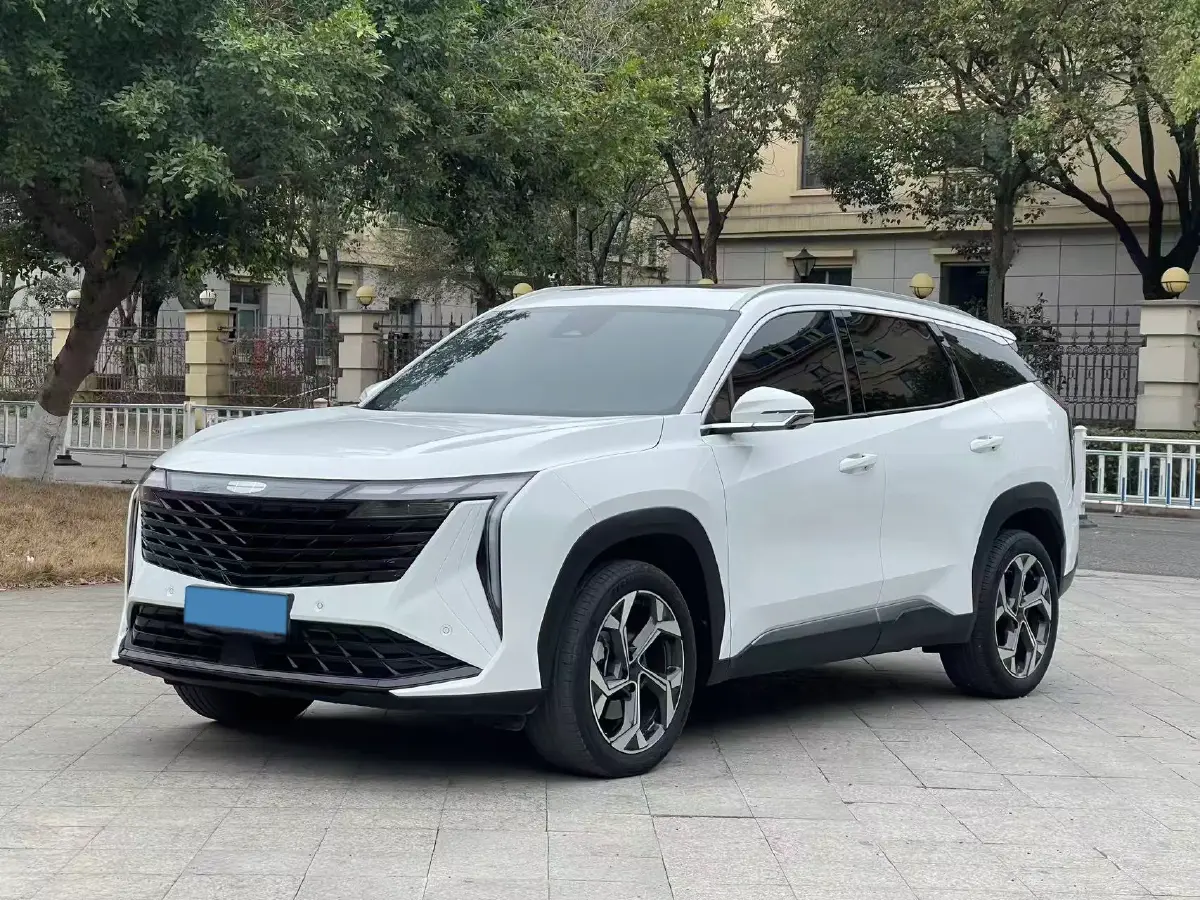 2023 Geely StarRay 1.5T 181HP L4 7DCT