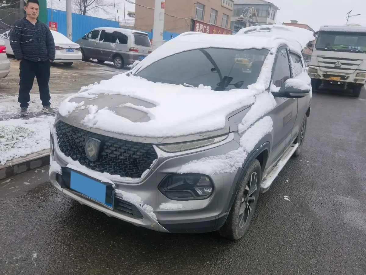 2018 KaiYi E3 1.6L 110HP L4 5MT