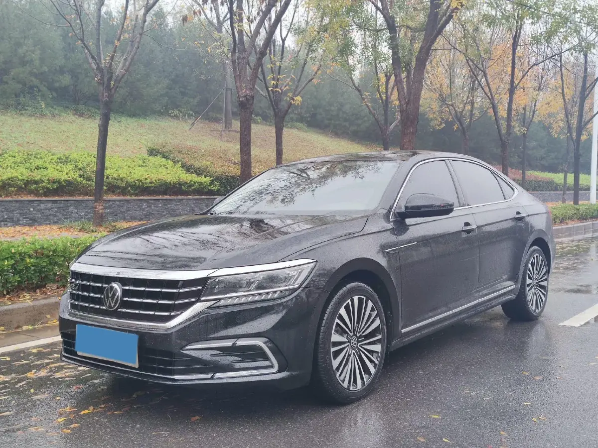 2021 Volkswagen Passat 2.0T 186HP L4 7DCT