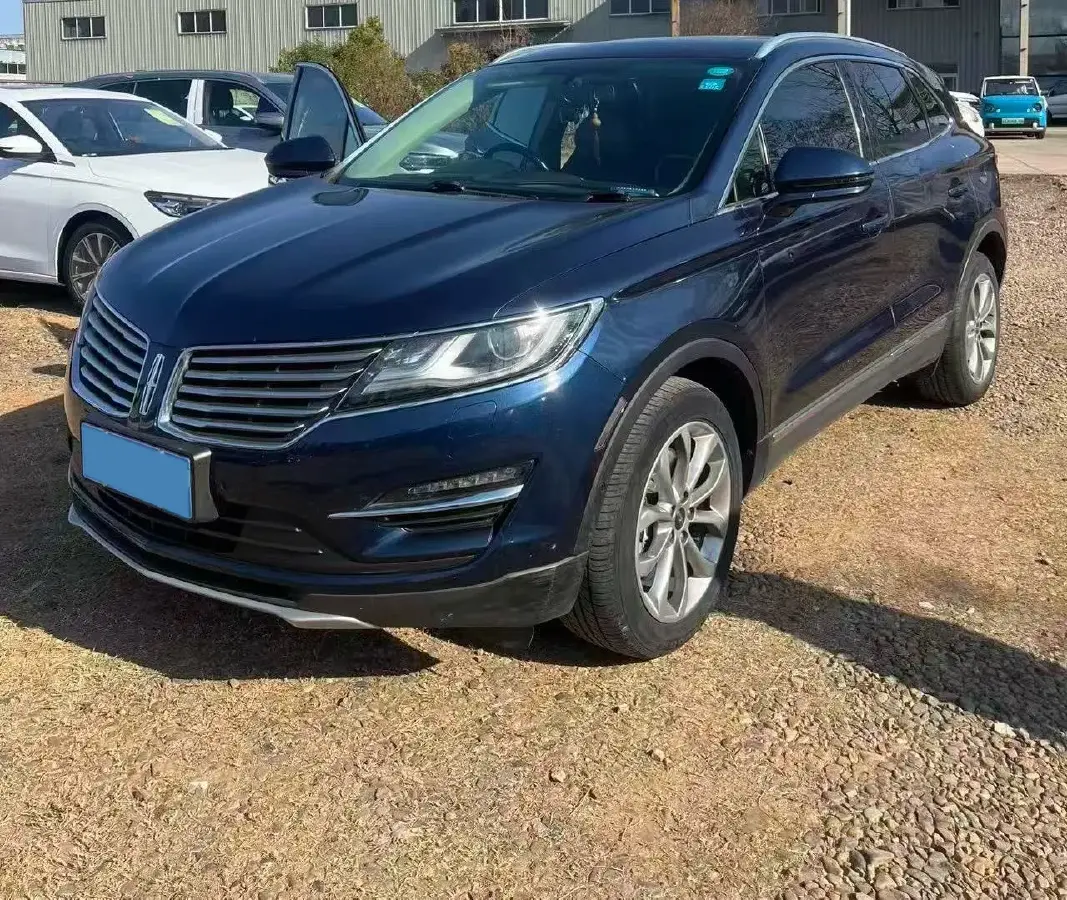 2018 Lincoln MKC 2.0T 253HP L4 6AT