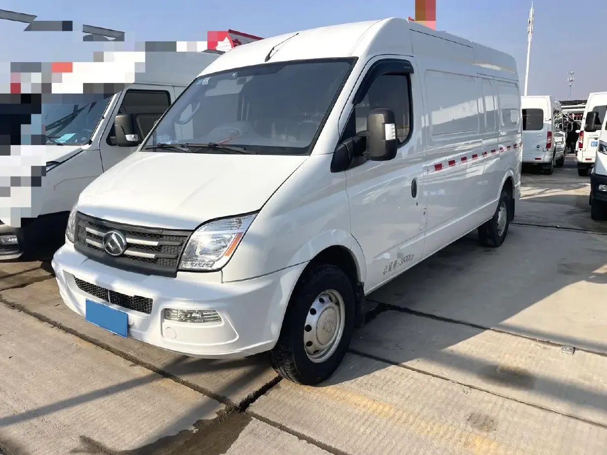 2021 MAXUS XinTu V80 2.0T 127HP L4 6MT