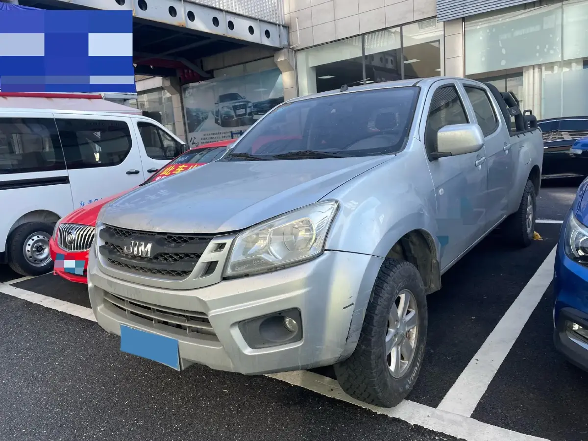 2018 Isuzu RE-MAX Jim 2.8T 116HP L4 5MT