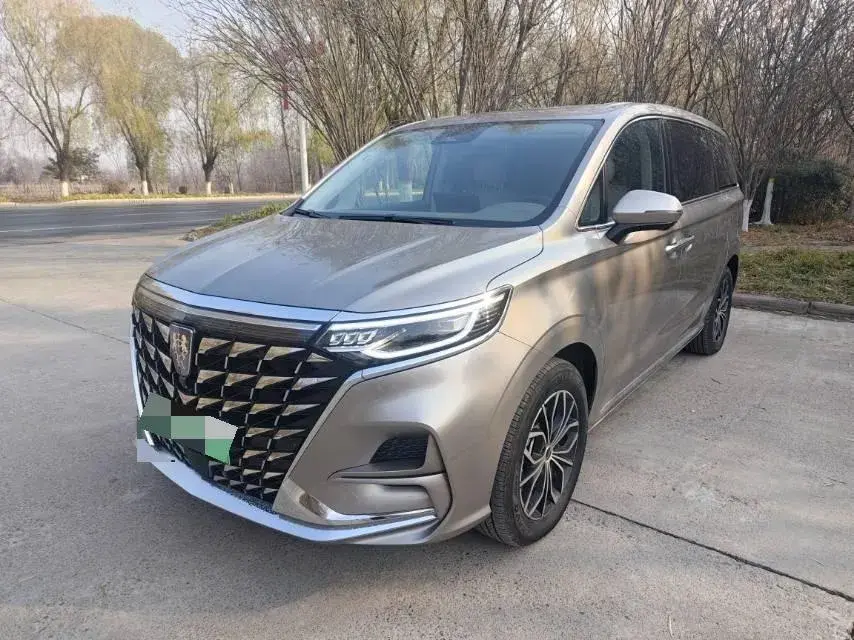 2025 Roewe iMAX8 1.5T 150HP L4 1DHT PHEV 24.7KWH