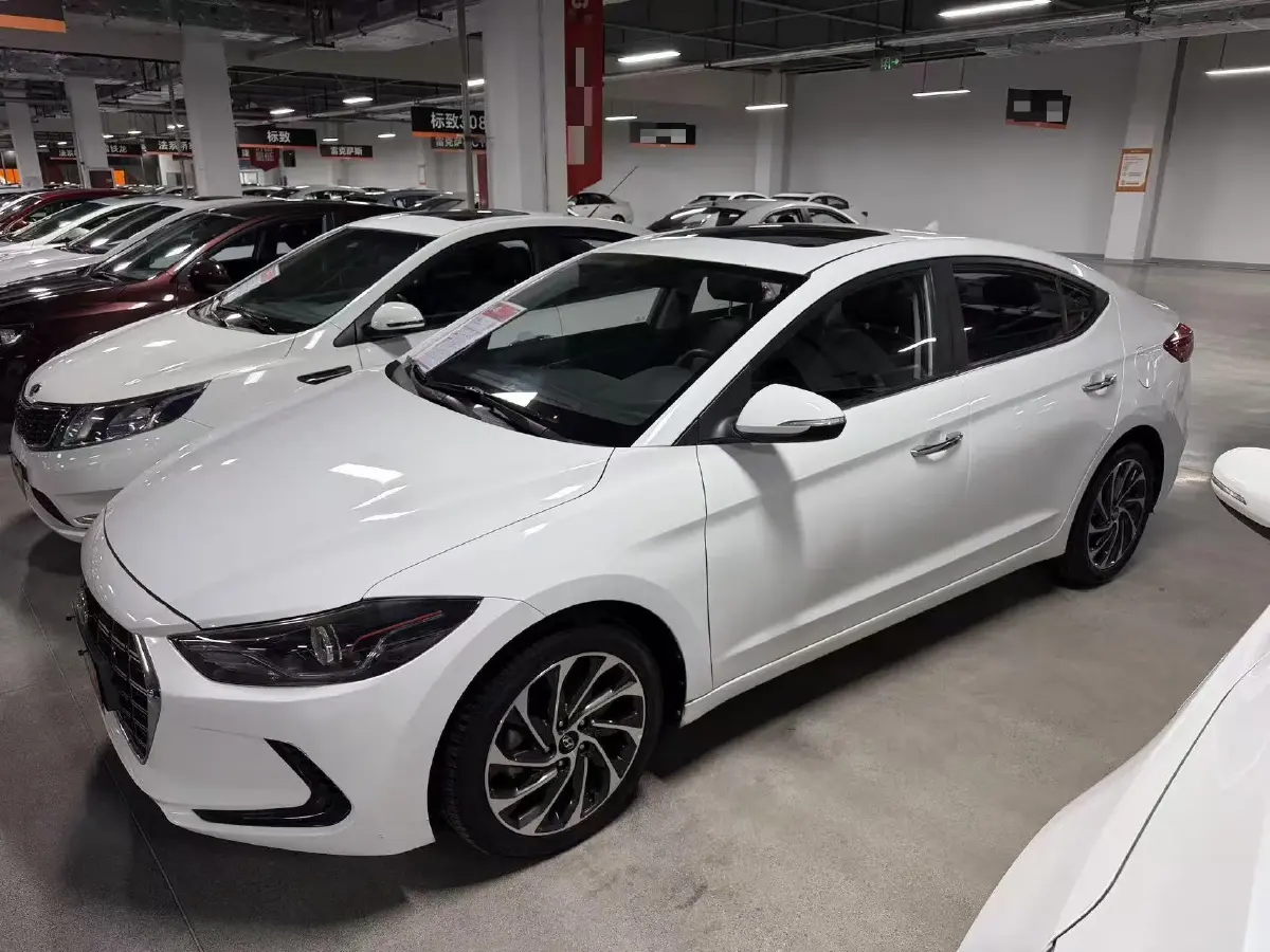2020 Hyundai Elantra 1.5L 115HP L4 CVT