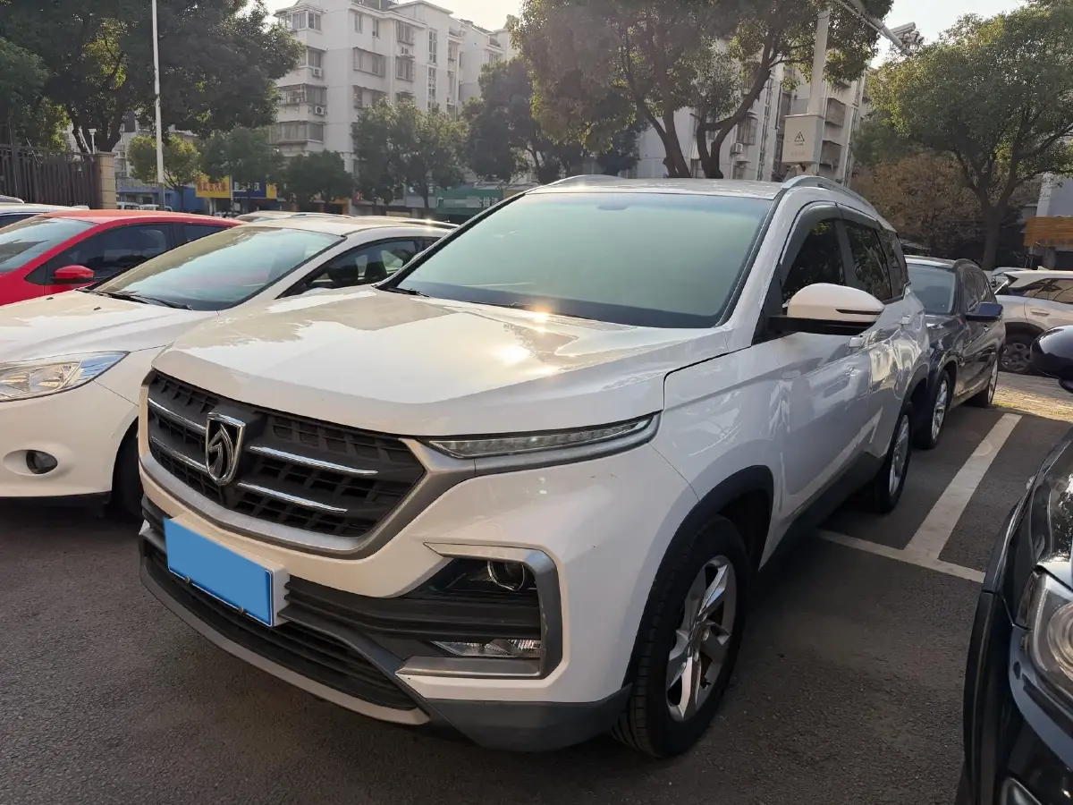 2018 BaoJun 530 1.5T 150HP L4 6MT
