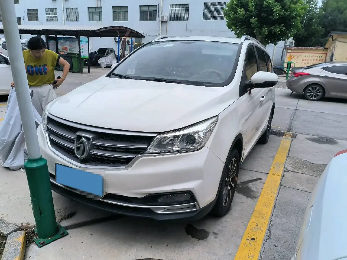 2021 BaoJun 730 1.5L 105HP L4 6MT