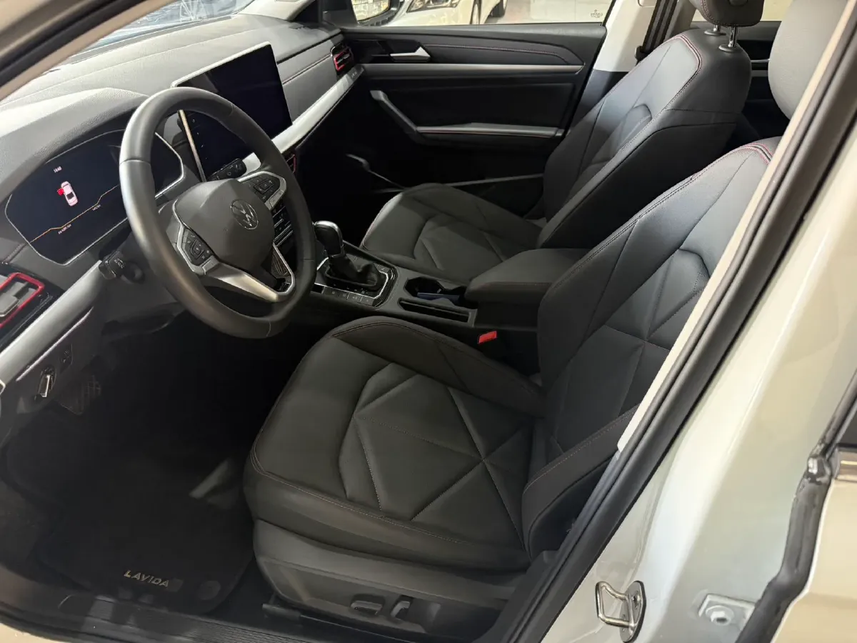 2024 Volkswagen Lavida 1.5T 160HP L4 7DCT,autocango,china used car exporter,china ev exporter,chinese used car exporter,chinese used ev exporter