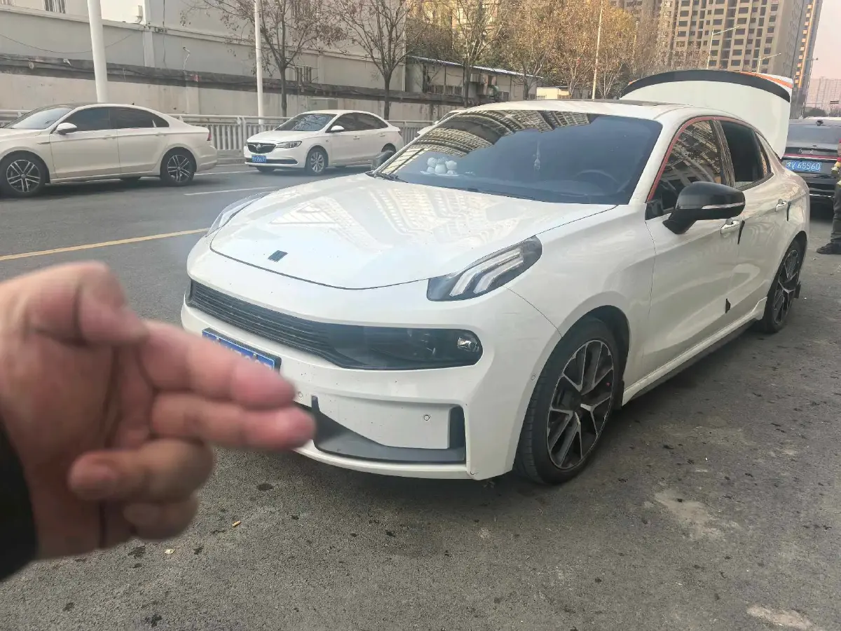 2019 LYNK&CO 01 2.0T 190HP L4 6AT