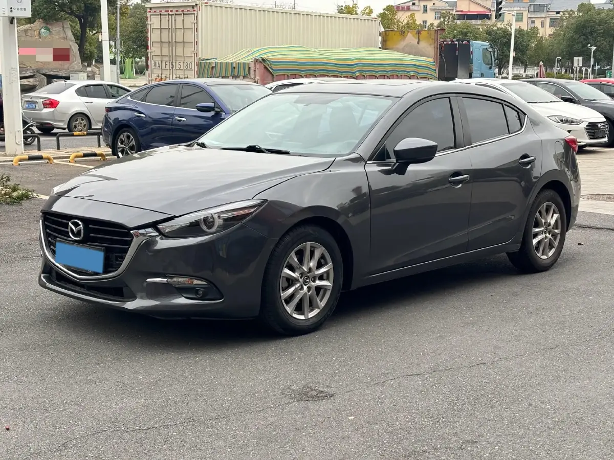 2017 Mazda 3 Axela 1.5L 117HP L4 6AT