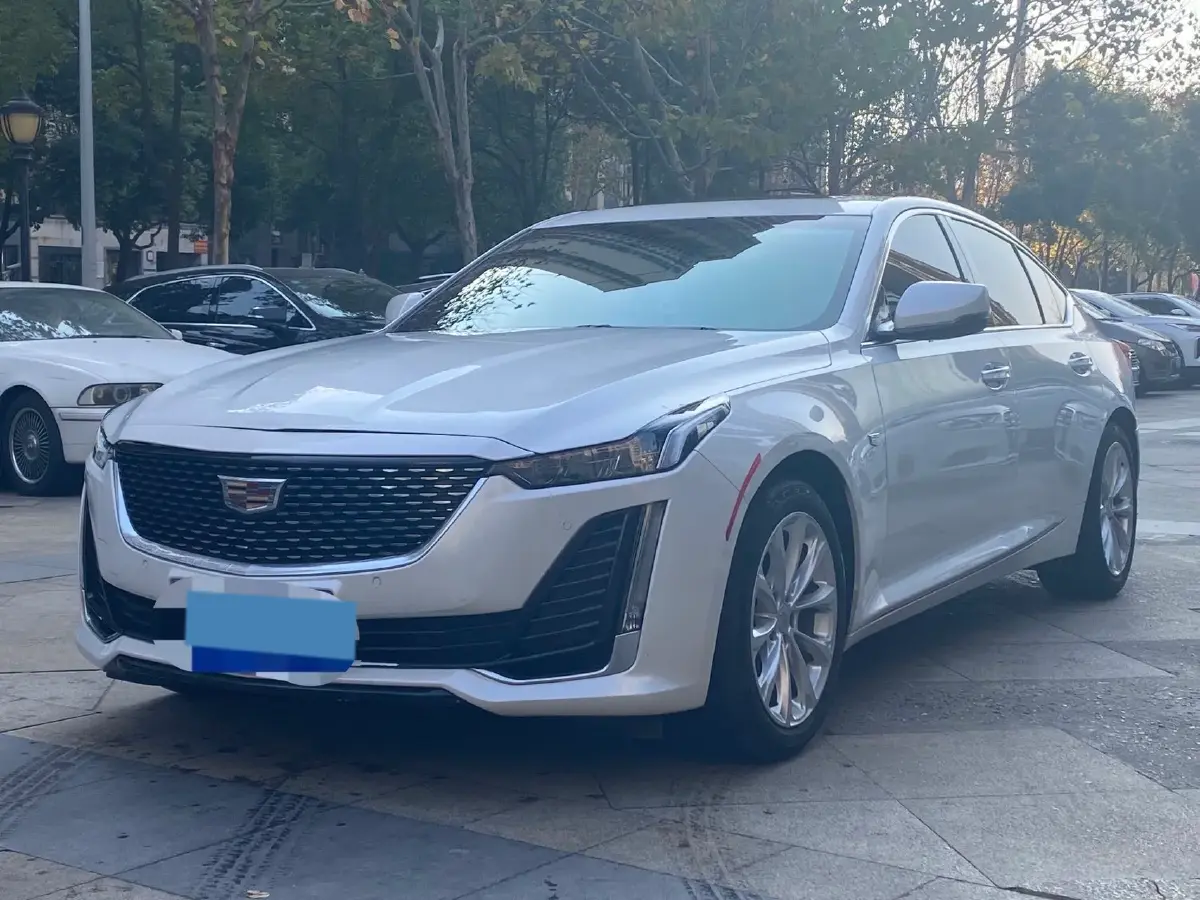 2023 Cadillac CT5 2.0T 237HP L4 10AT