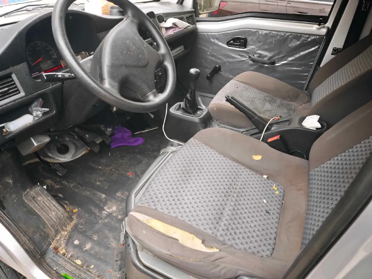 2023 WuLing ZhiGuang Mini Truck 1.5L 102HP L4 5MT,autocango,china used car exporter,china ev exporter,chinese used car exporter,chinese used ev exporter