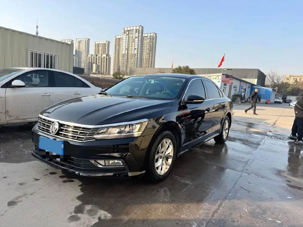 2015 Volkswagen Passat 1.8T 160HP L4 6AT