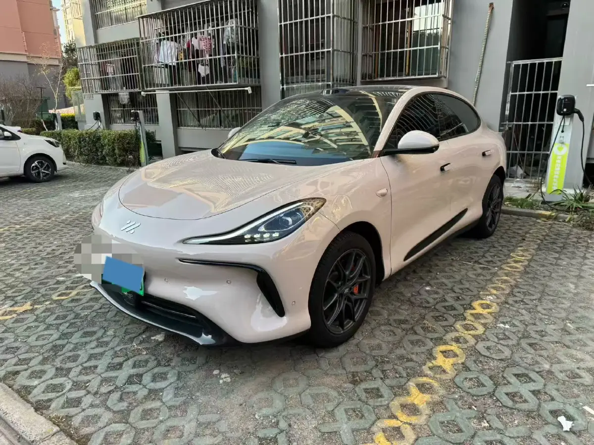 2023 IM LS6 BEV 71KWH