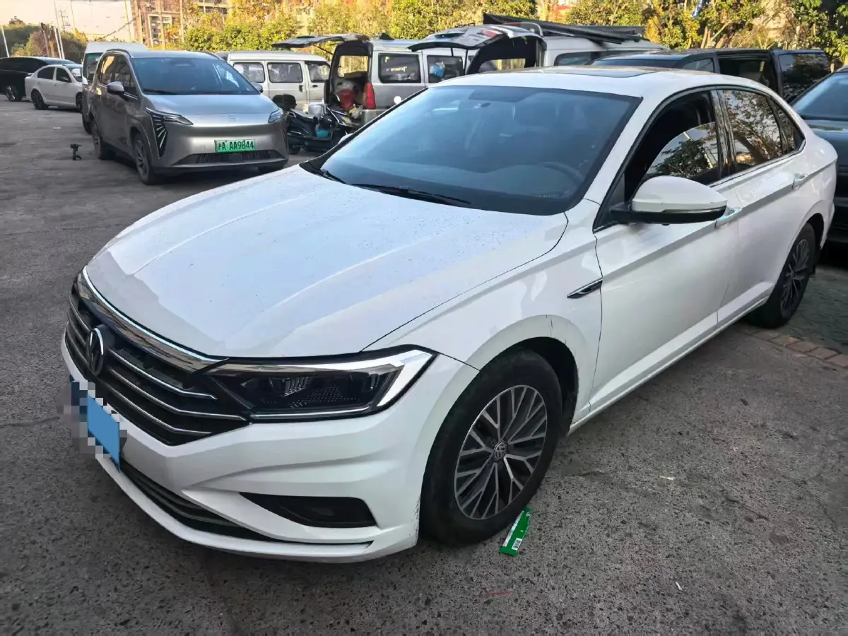 2021 Volkswagen Sagitar 1.4T 150HP L4 7DCT
