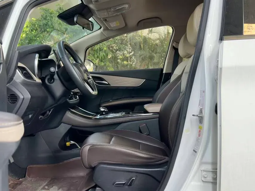 2022 Skyworth HT-i 1.5L 110HP L4 E-CVT PHEV 21.68KWH,autocango,china used car exporter,china ev exporter,chinese used car exporter,chinese used ev exporter