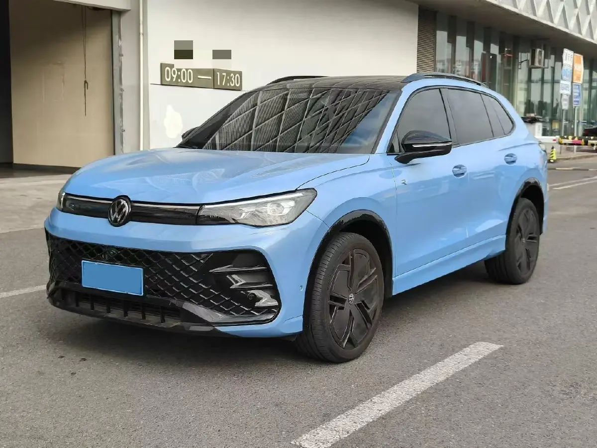 2024 Volkswagen Tiguan L 2.0T 220HP L4 7DCT