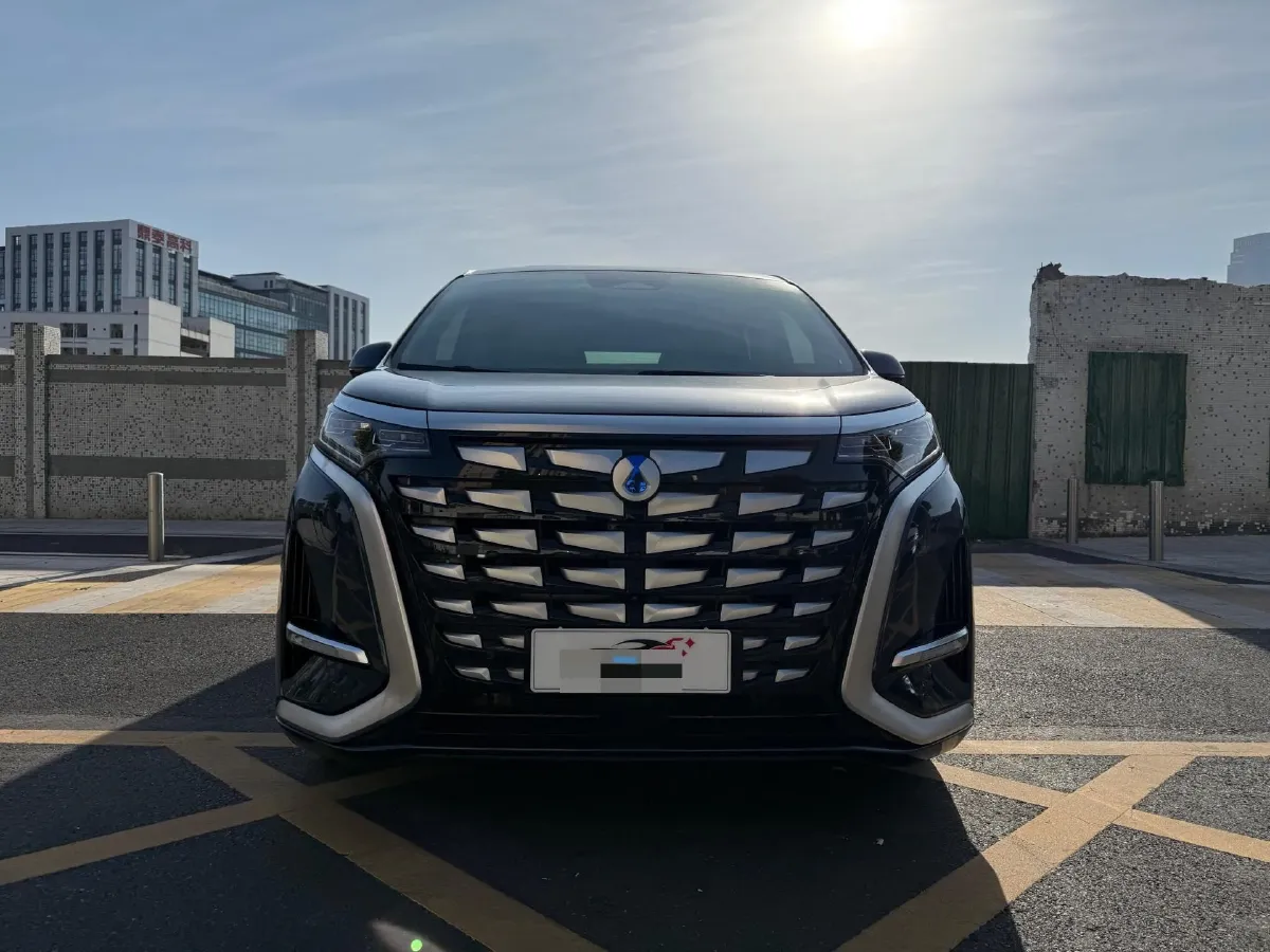 2022 Mercedes-Benz GLC Class 2.0T 197HP L4 9AT,autocango,china used car exporter,china ev exporter,chinese used car exporter,chinese used ev exporter