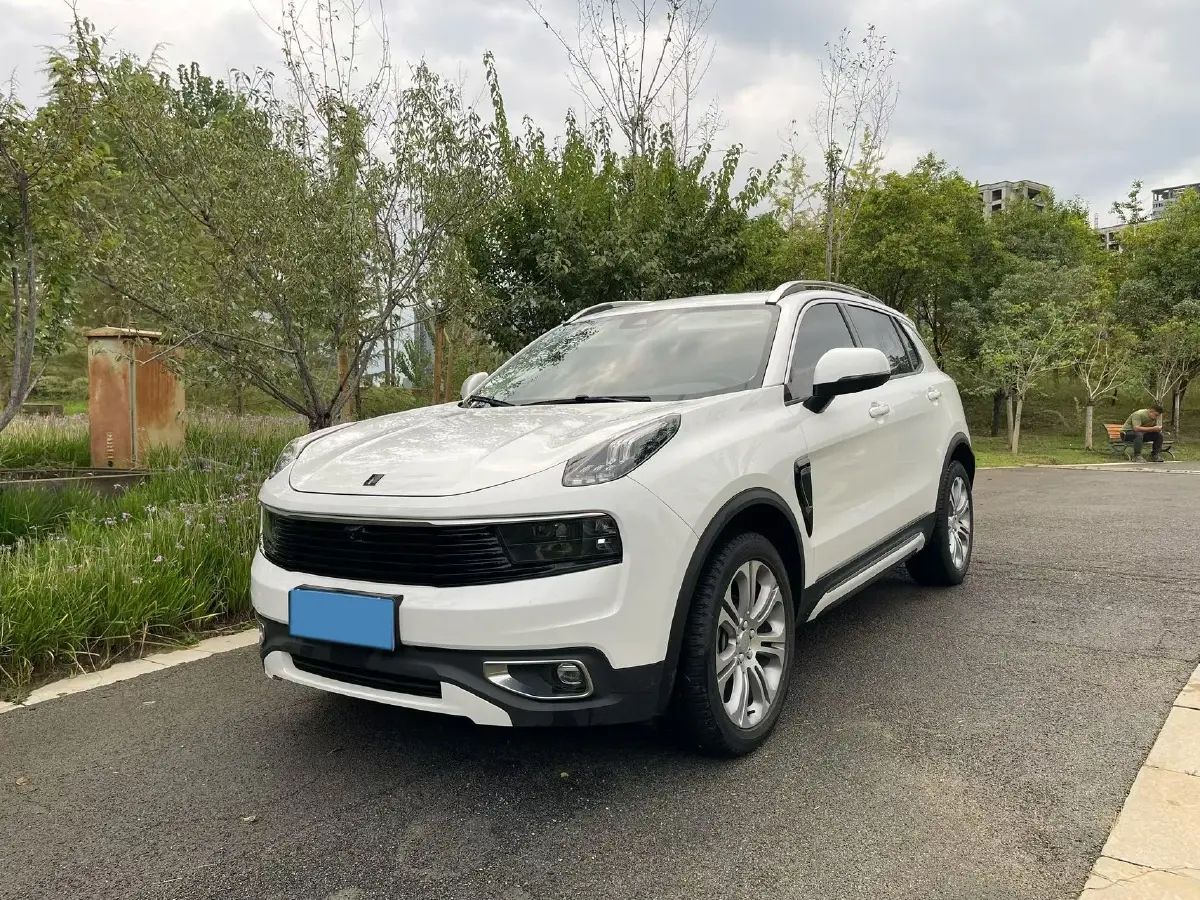 2020 LYNK&CO 01 2.0T 190HP L4 6AT