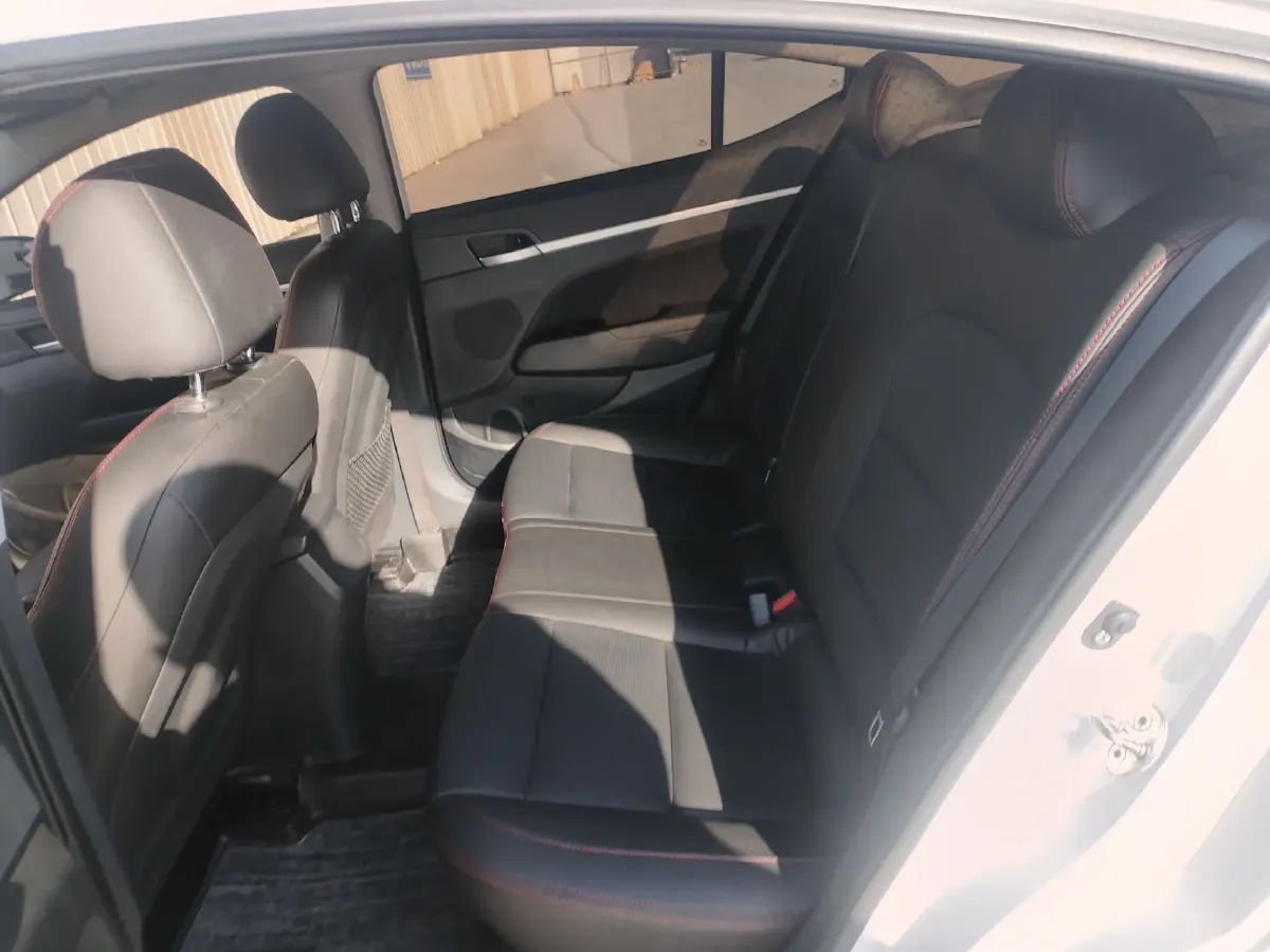 2016 Hyundai Elantra 1.6L 130HP L4 6AT,autocango,china used car exporter,china ev exporter,chinese used car exporter,chinese used ev exporter