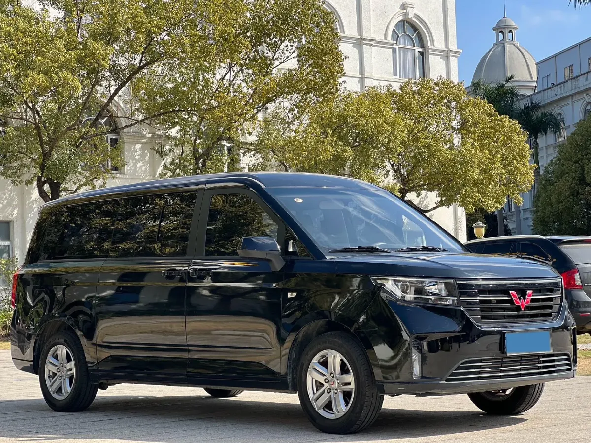 2021 WuLing ZhengChen 1.5T 147HP L4 6MT,autocango,china used car exporter,china ev exporter,chinese used car exporter,chinese used ev exporter