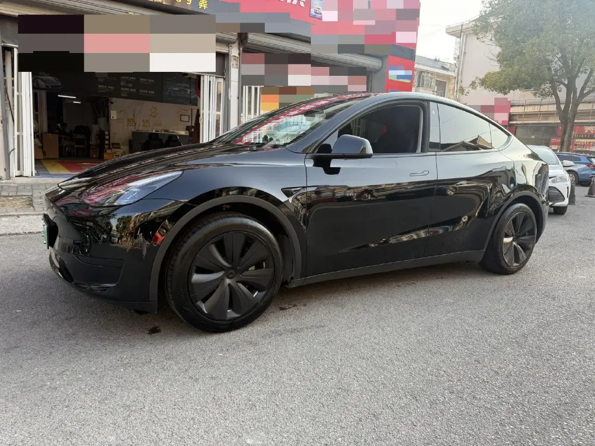 2022 Tesla Model Y BEV 60KWH