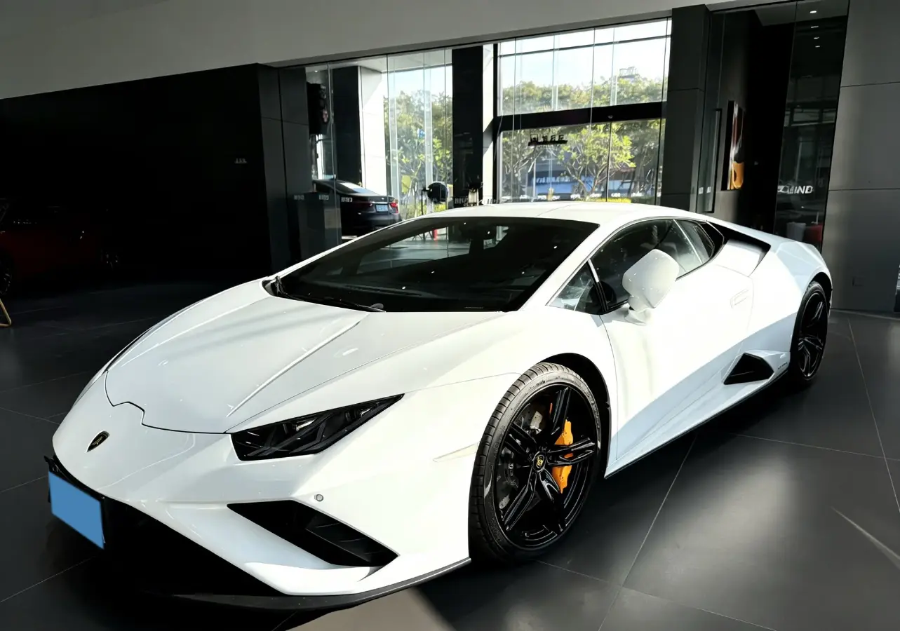 2020 Lamborghini Huracán 5.2L 611HP V10 7DCT