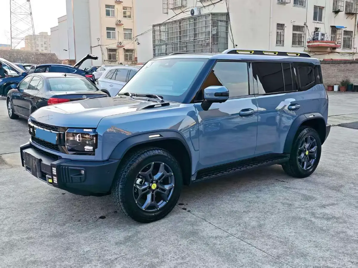 2023 Jetour Traveller 2.0T 254HP L4 7DCT