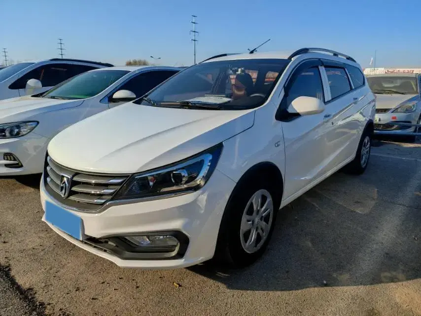 2017 BaoJun 310W 1.5L 112HP L4 6MT