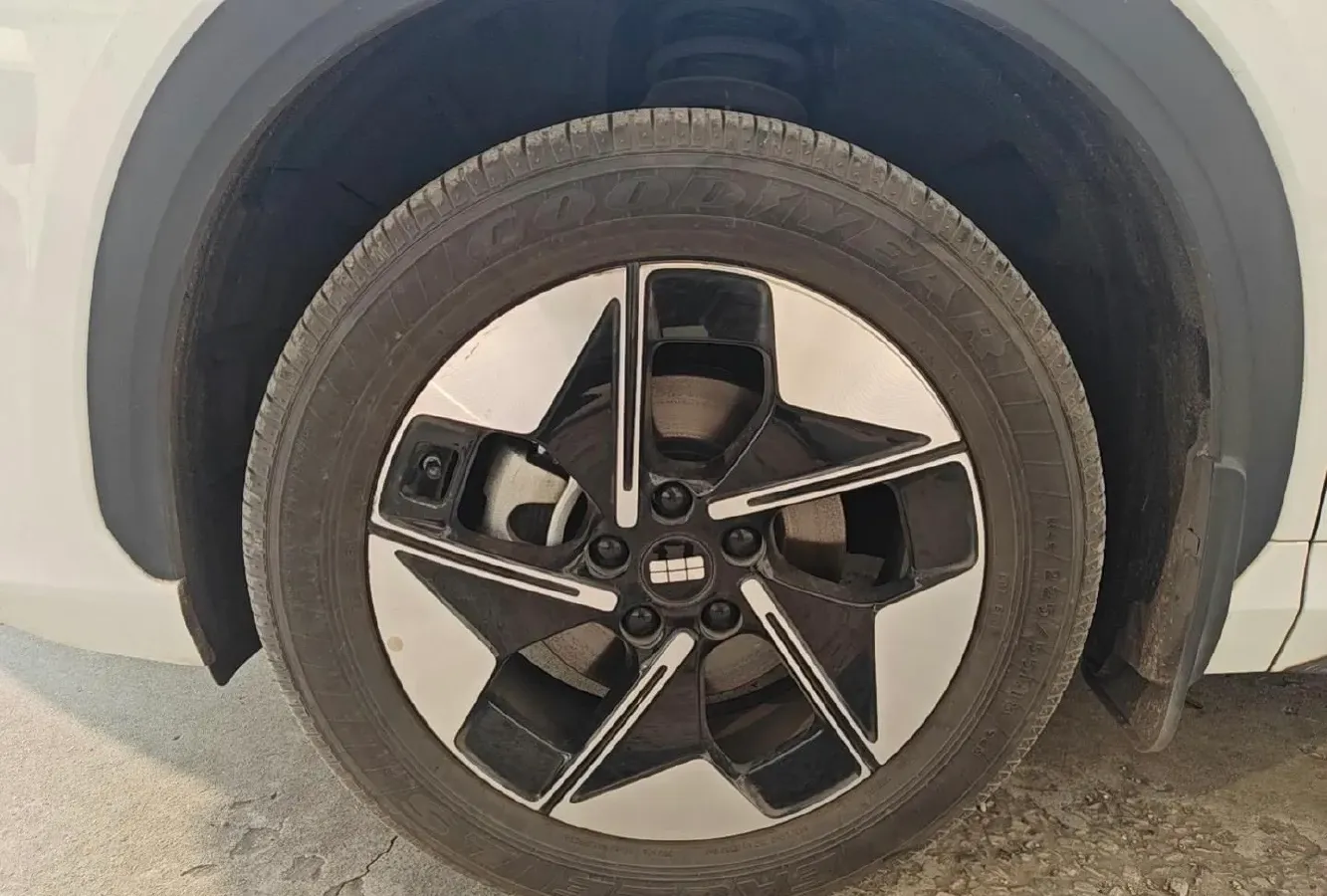 2024 LanDian E5 1.5L 110HP L4 E-CVT PHEV 17.52KWH,autocango,china used car exporter,china ev exporter,chinese used car exporter,chinese used ev exporter