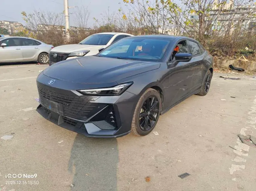2023 ChangAn UNI-V 1.5T 188HP L4 7DCT