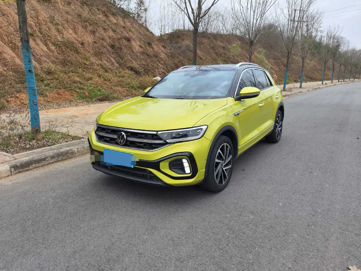 2023 Volkswagen T-Roc 1.5T 160HP L4 7DCT