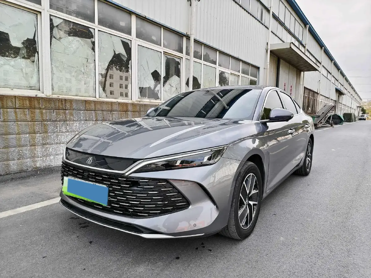 2024 BYD QinL 1.5L 101HP L4 E-CVT PHEV 15.87KWH