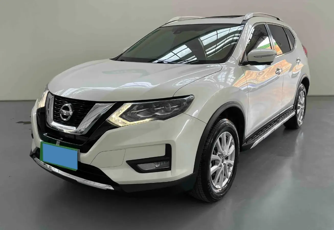 2022 Nissan X-Trail 2.0L 151HP L4 CVT