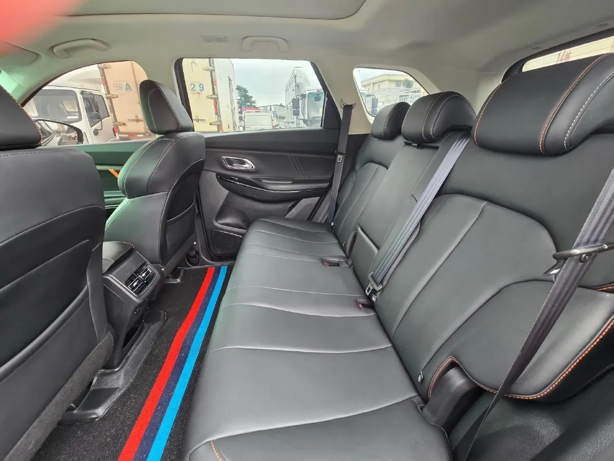 2022 ChangAn Oshan X7 Plus 1.5T 188HP L4 7DCT,autocango,china used car exporter,china ev exporter,chinese used car exporter,chinese used ev exporter