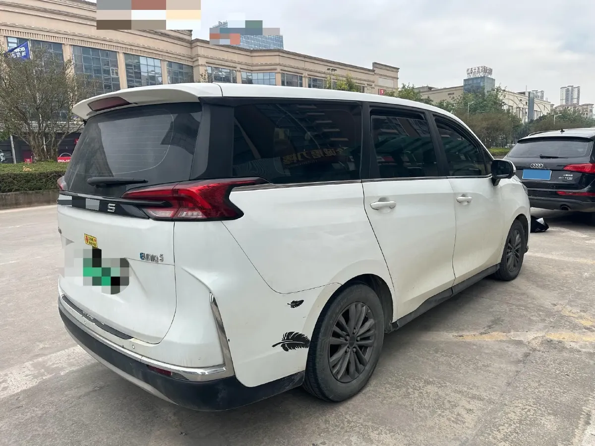 2022 MAXUS Euniq 5 BEV 70KWH,autocango,china used car exporter,china ev exporter,chinese used car exporter,chinese used ev exporter