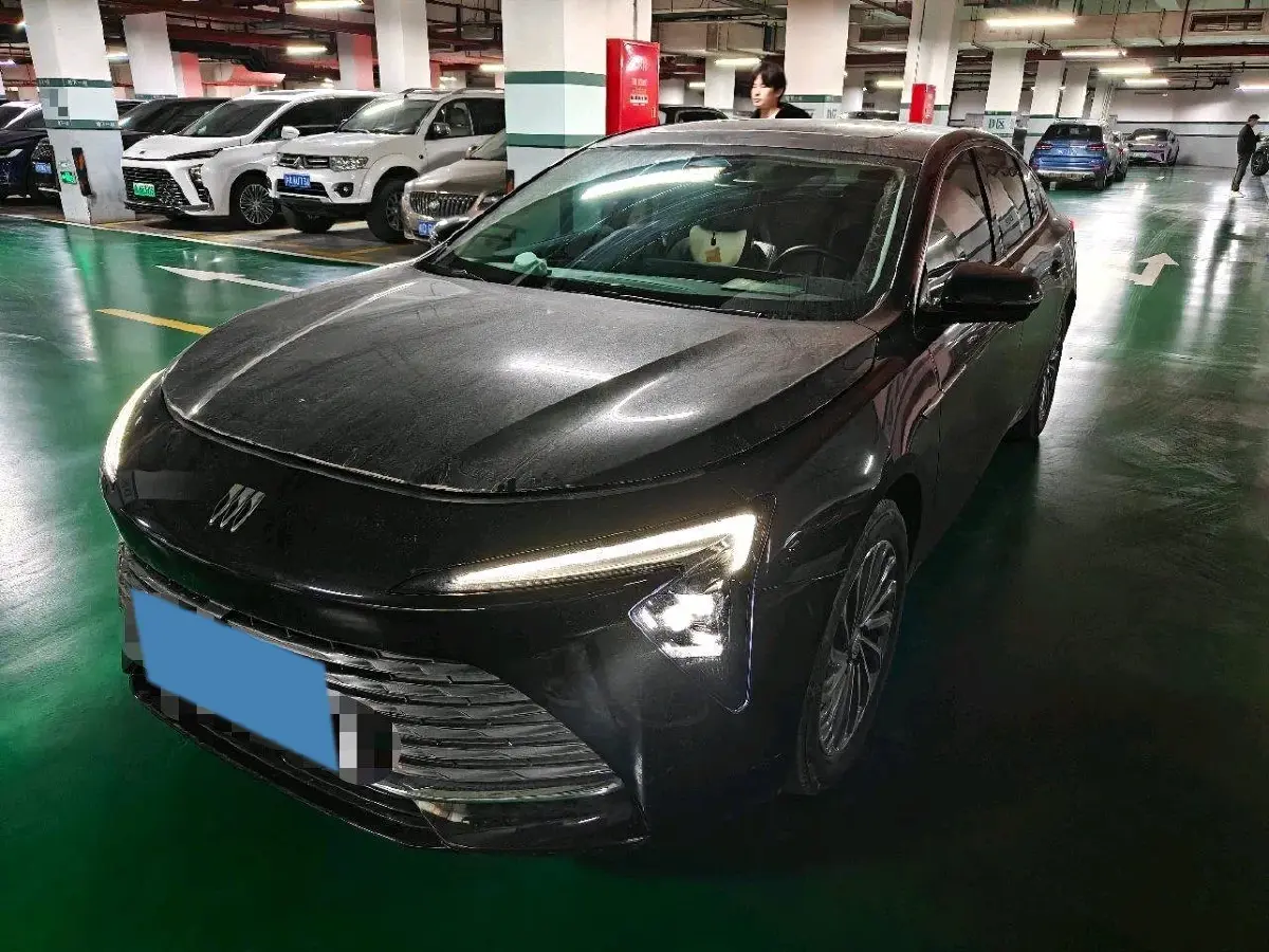 2023 Buick Larcosse 2.0T 237HP L4 9AT