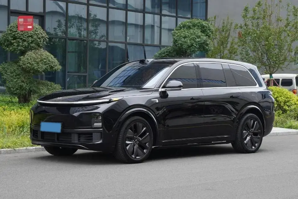 2024 Toyota Land Cruiser Prado 2.4T 282HP L4 8AT Hybrid