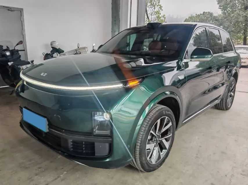 2023 Li L8 Range Extended 154HP REEV 40.9KWH