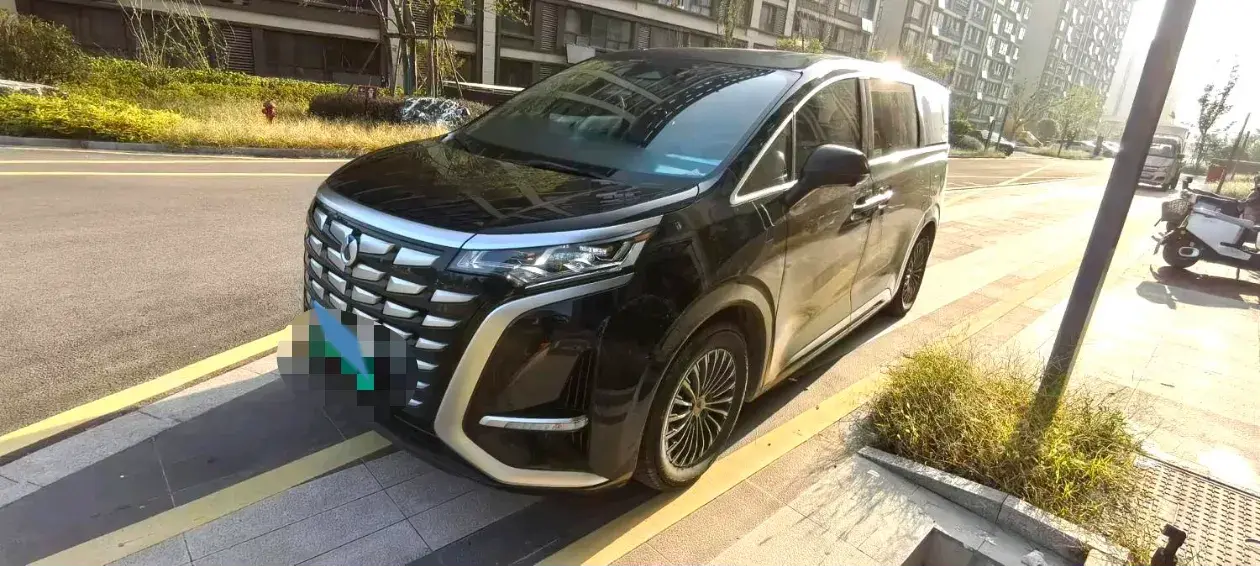 2022 HongQi HS7 3.0T 337HP V6 8AT