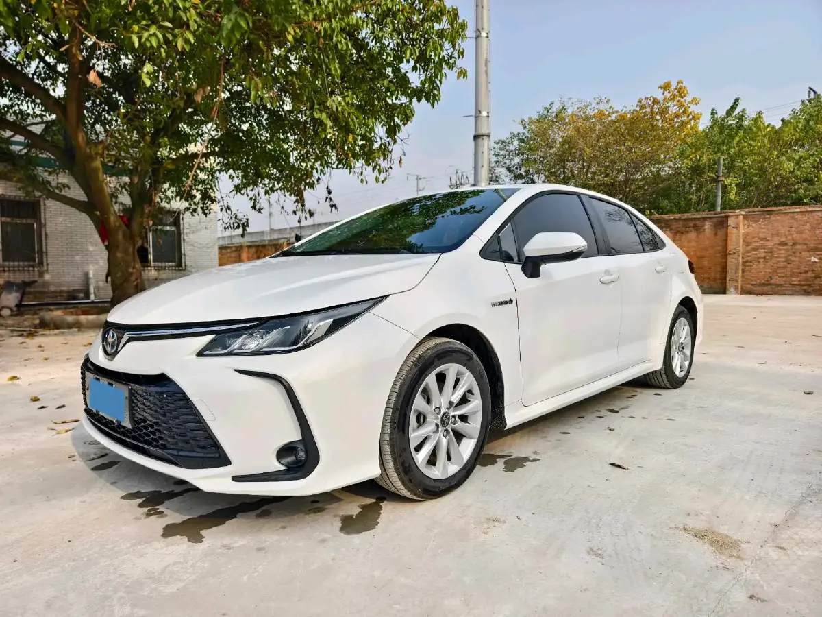 2024 Toyota Corolla 1.8L 98HP L4 E-CVT Hybrid