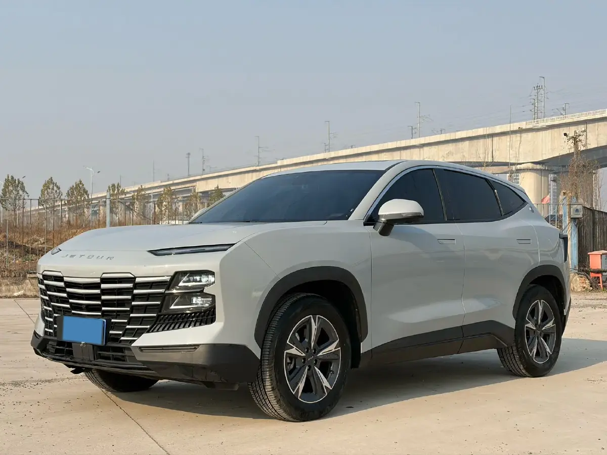2023 Jetour DASHING 1.5T 156HP L4 6DCT