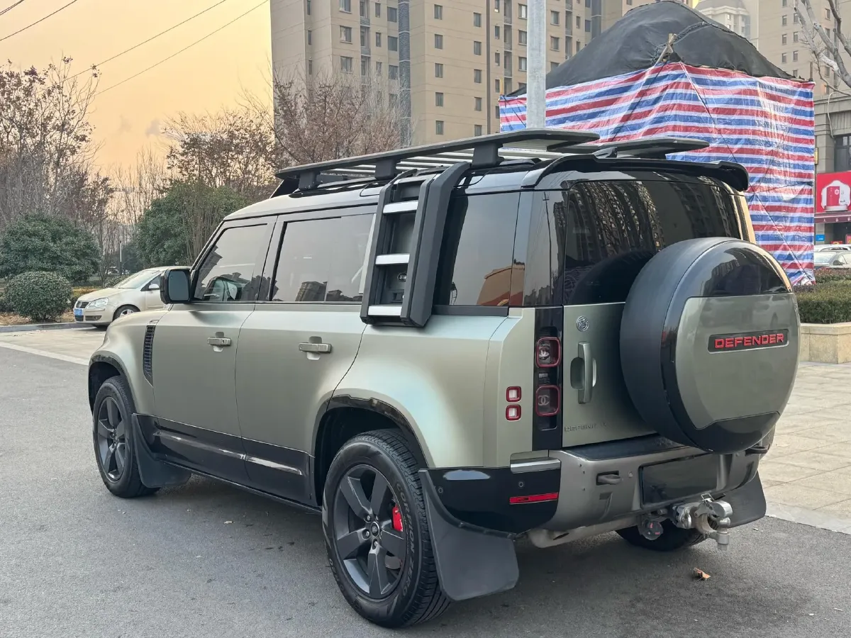 2022 Land Rover Defender 3.0T 400HP L6 8AT,autocango,china used car exporter,china ev exporter,chinese used car exporter,chinese used ev exporter