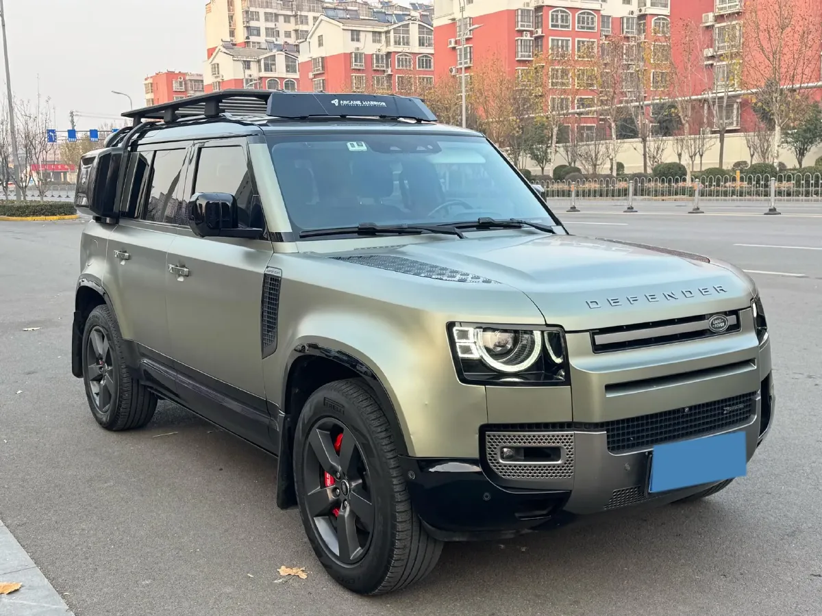 2022 Land Rover Defender 3.0T 400HP L6 8AT,autocango,china used car exporter,china ev exporter,chinese used car exporter,chinese used ev exporter