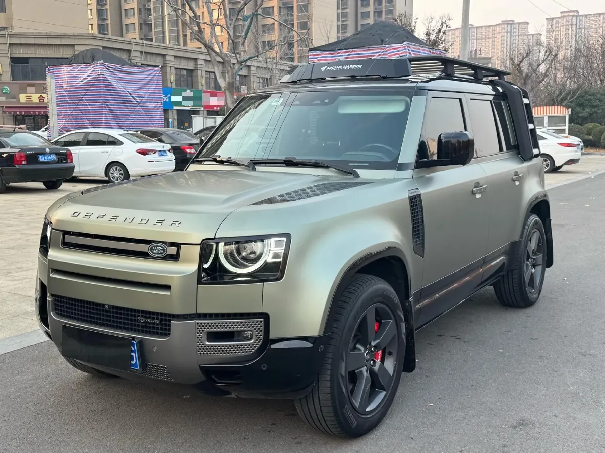 2022 Land Rover Defender 3.0T 400HP L6 8AT,autocango,china used car exporter,china ev exporter,chinese used car exporter,chinese used ev exporter